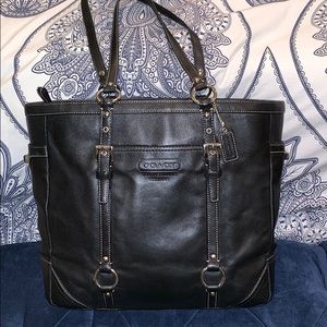 Gorgeous Classic Black Leather Coach Tote F11525